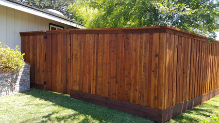 Board on Board Cap and Trim with Kickboard and Z Post Metal Fence Posts